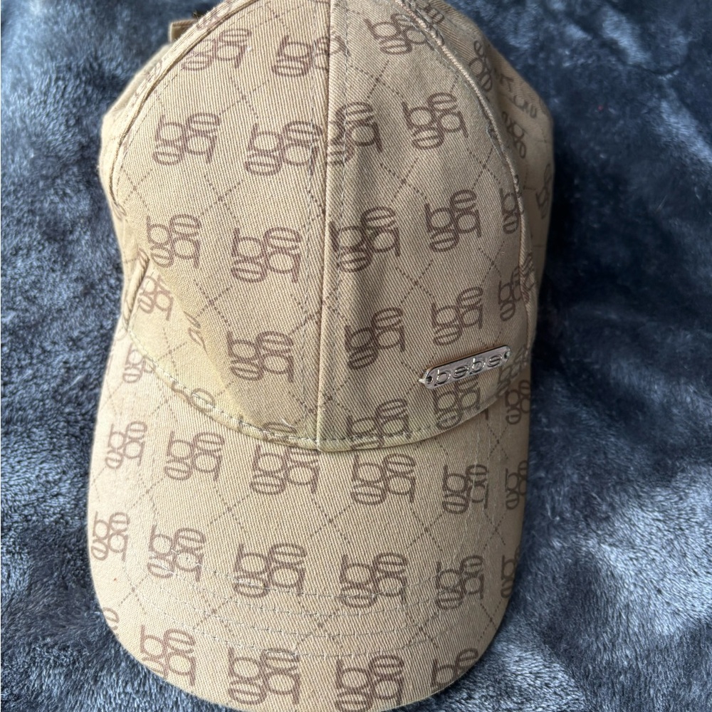 Bebe hat